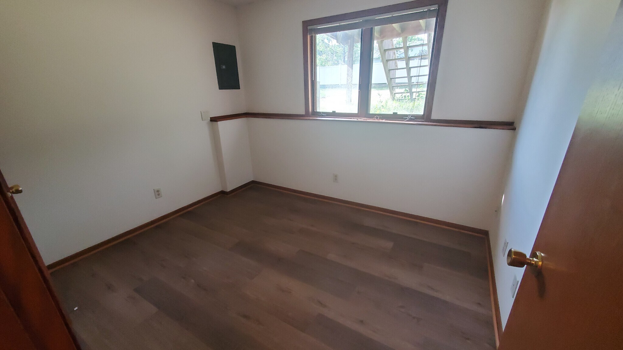 lower bedroom #1 - 719 Crawford Dr
