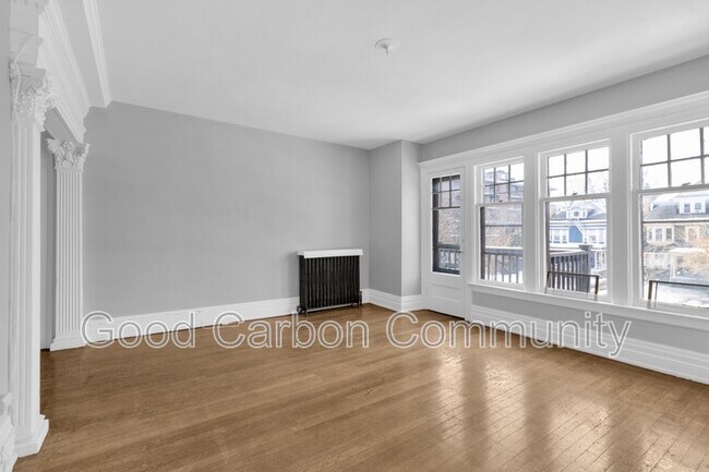 Building Photo - 377 Elmwood Ave