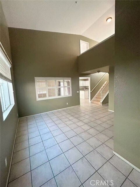 Building Photo - 15865 Flamingo Dr