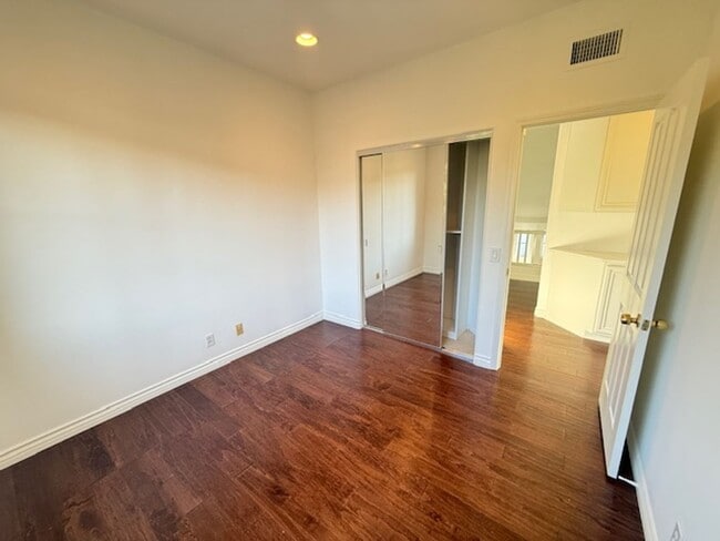 Building Photo - 3bdr Home located in the Prestigious Gated...