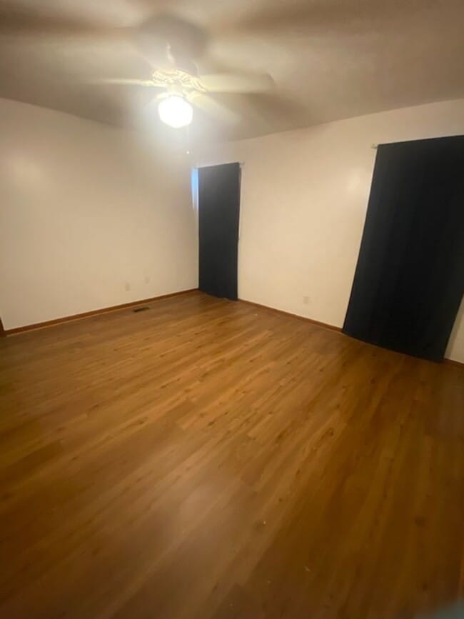 Building Photo - 4531 Gladys Dr
