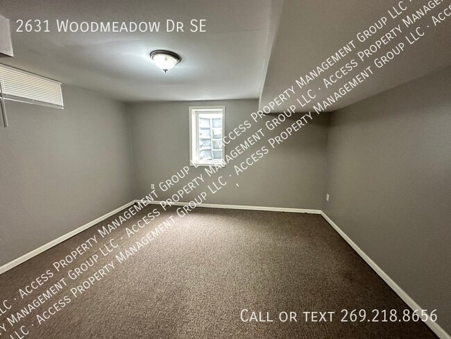Building Photo - 2631 Woodmeadow Dr SE