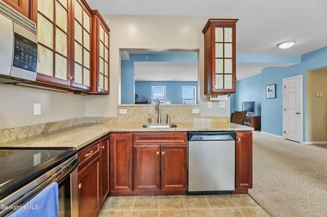 Building Photo - 4 Edmunds St