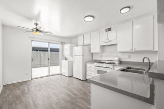 Building Photo - Ocean Villas Apartments