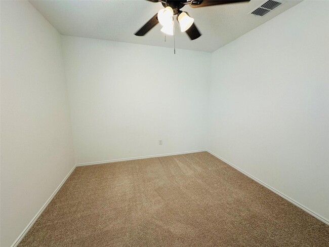 Building Photo - NWISD 4/2/2 Move-In Ready 2-1-26