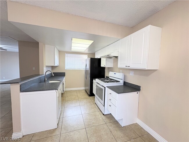 Building Photo - 409 N Lamb Blvd