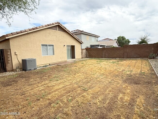 Building Photo - 11829 W Shaw Butte Dr