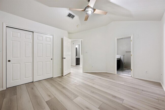 Building Photo - 4501 Whispering Valley Dr