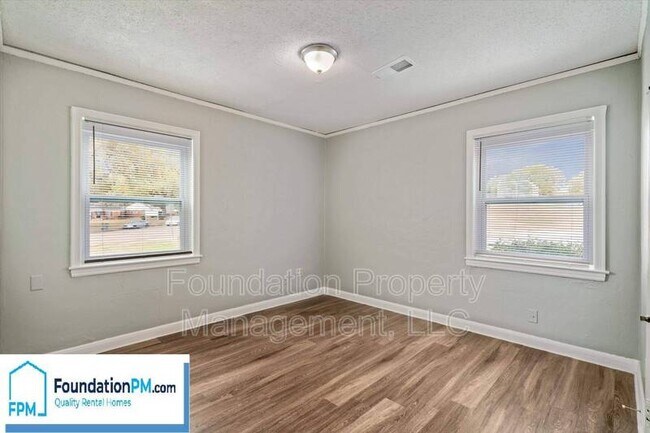 Building Photo - 1413 Semmes St
