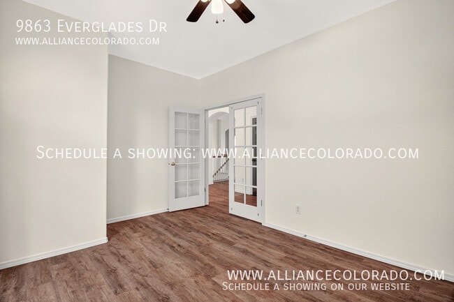Building Photo - 9863 Everglades Dr