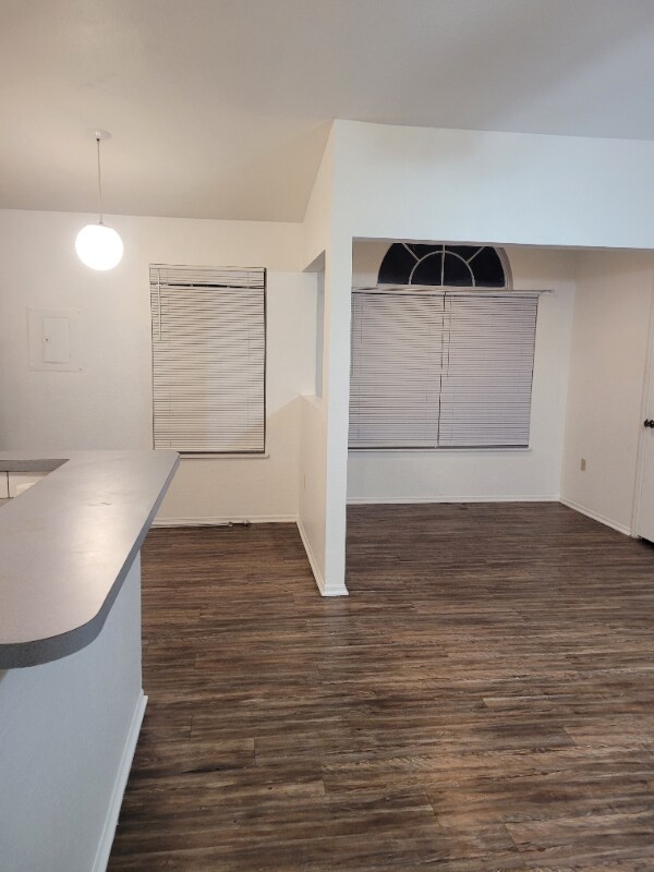 Building Photo - 1603 Columbus Arms Cir