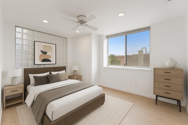 Building Photo - 689 Marin Blvd