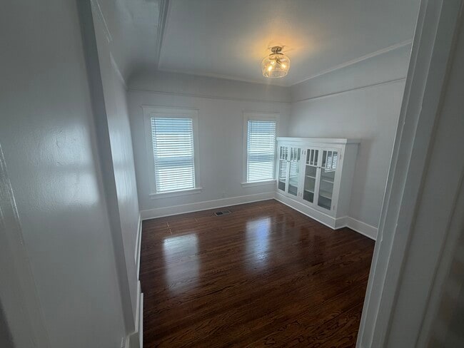 Downstairs Office - 713 S Bronson Ave