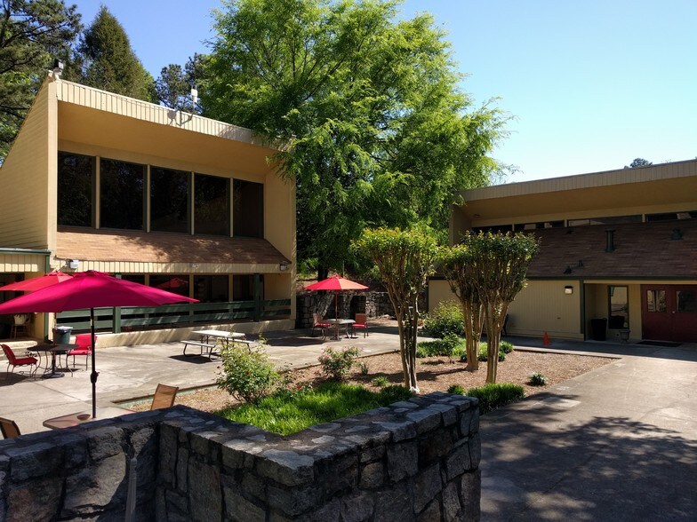 Oak Creek Apartments 280 Northern Ave Avondale Estates GA 30002