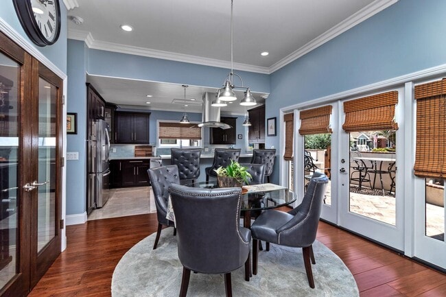 Building Photo - Prestigious Ocean View Retreat – Fully Rem...