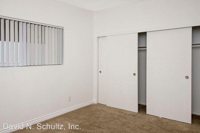 Building Photo - 520 W Wilson Ave