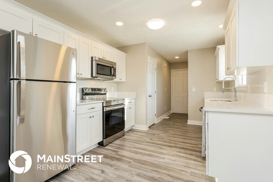 Building Photo - 2403 Planter Ct