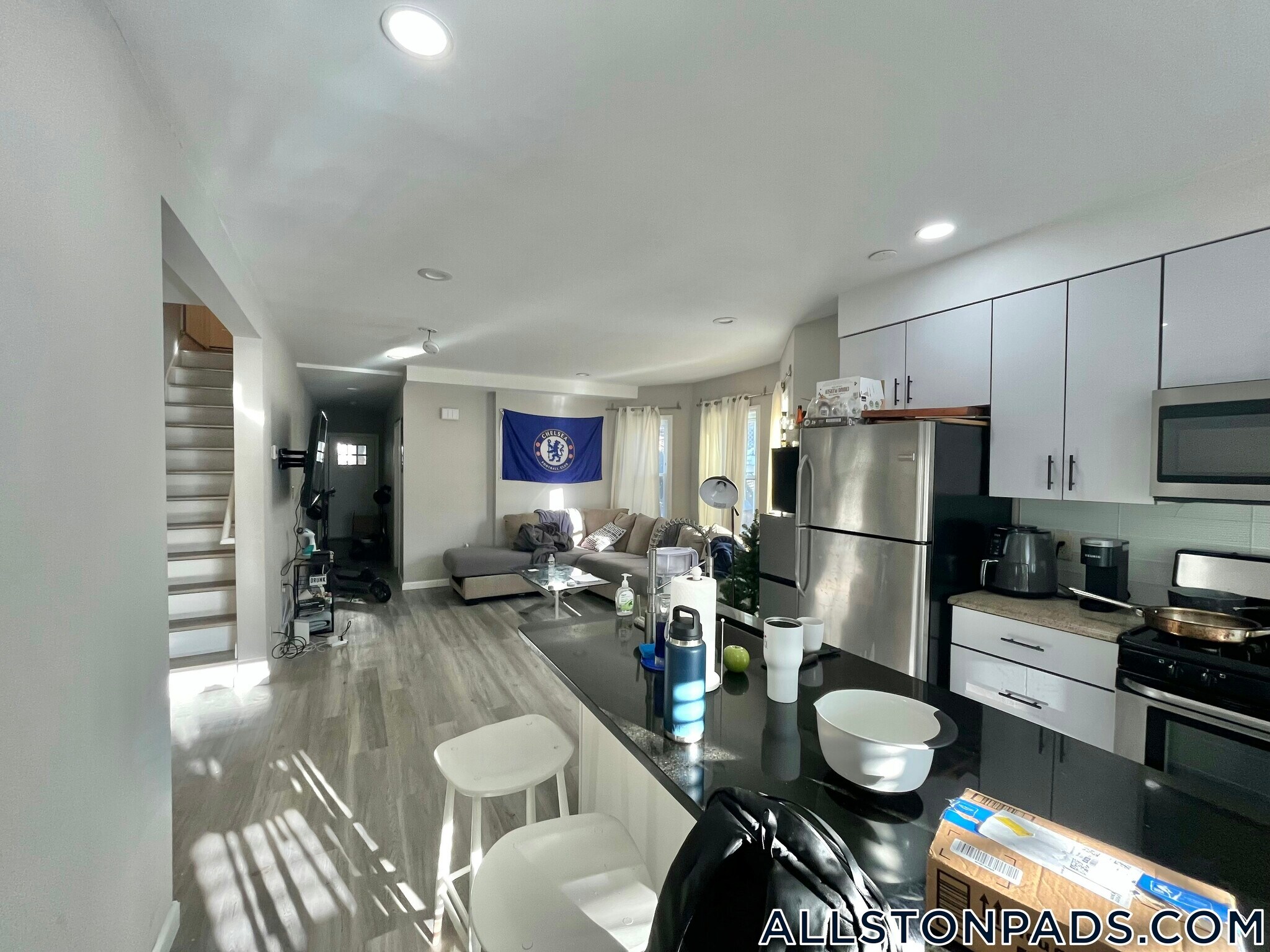 Building Photo - 66 Quint Ave