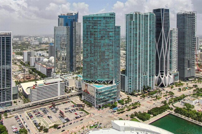 Building Photo - 888 Biscayne Blvd