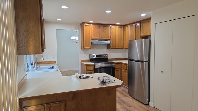 Building Photo - 10242 Ashley Cir NW