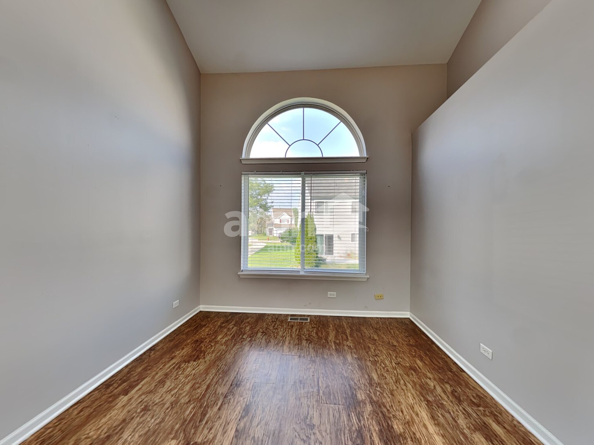 Building Photo - 300 Annandale Dr