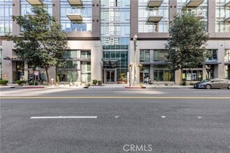 Building Photo - 1100 S Hope St