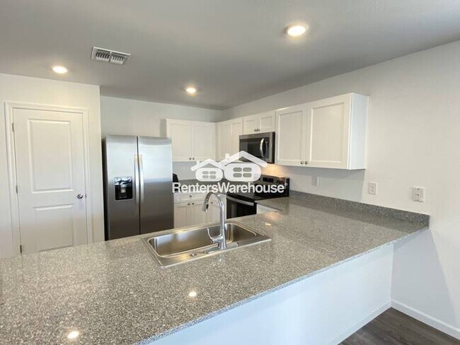 Building Photo - 4bed 2bath NEW build - Great layout w/ Gor...