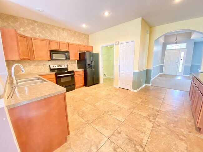 Building Photo - Beautiful Lake View Home in Waterside Estate!