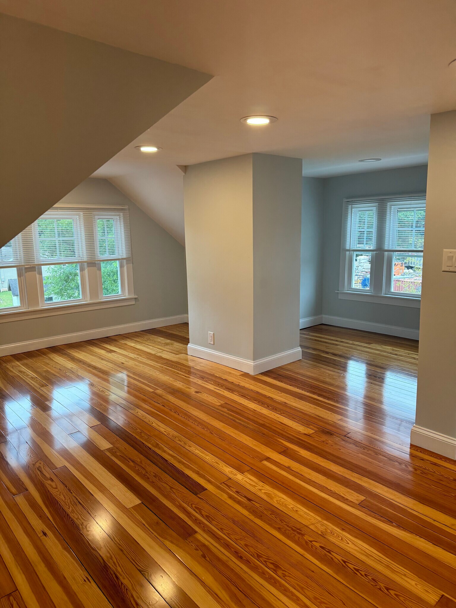 3rd floor living room - 925 Francis Scott Key Hwy