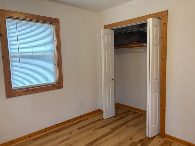 Building Photo - 1 Bedroom 1 Bath Available Now for Year Round Rental! $975/mo