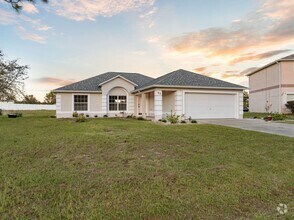 Building Photo - Updated 4 bed 2 bathroom home