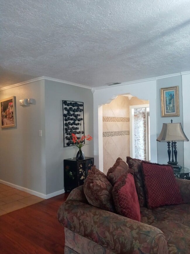Building Photo - RIO RANCHO-FOUR BEDROOM HOUSE-Furnished