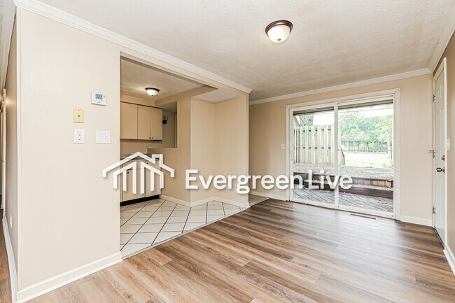 Building Photo - 6509 Harhmanville Rd