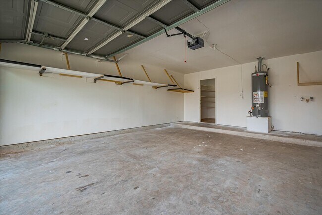 Building Photo - 10918 Linden Gate Dr