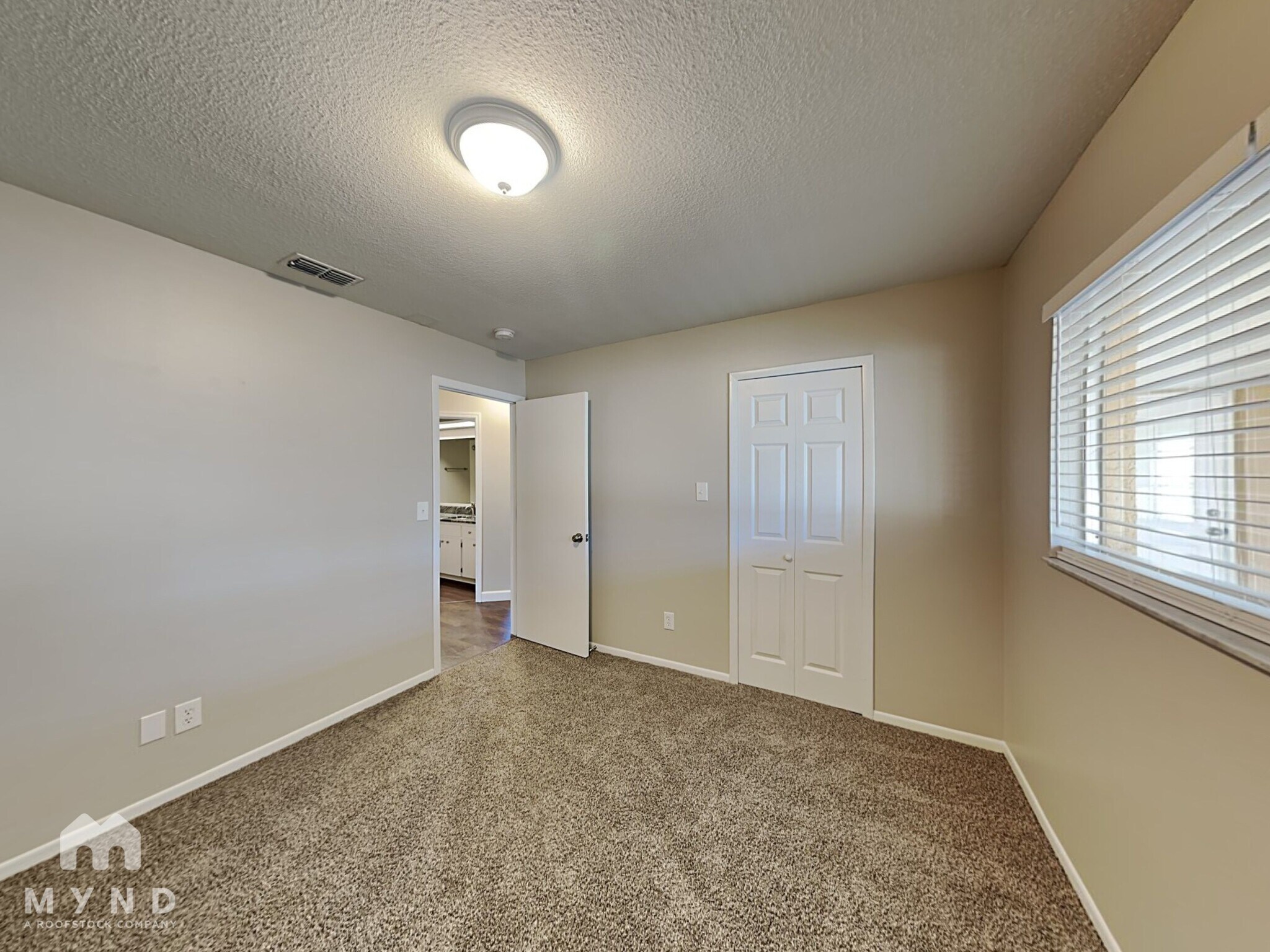 Building Photo - 5061 Elwood Rd