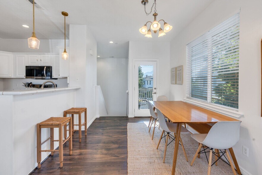Building Photo - 73 S 1580 W