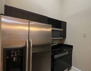 Building Photo - 2850 N Oakland Forest Dr