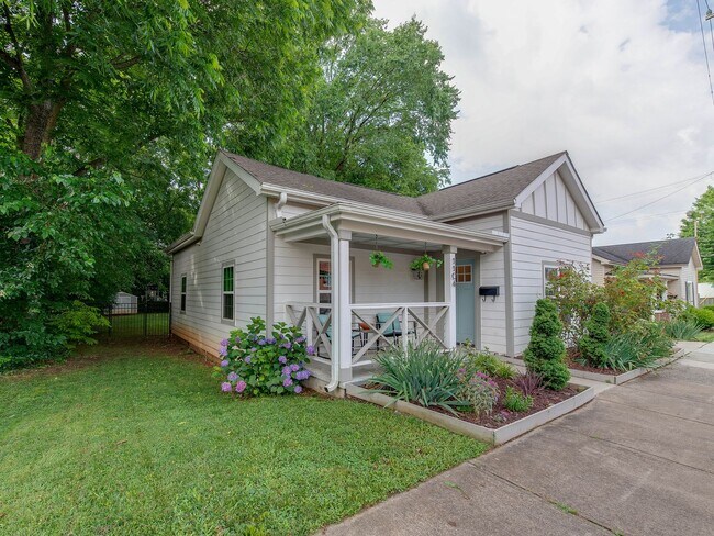Building Photo - Updated and well appointed home in the his...