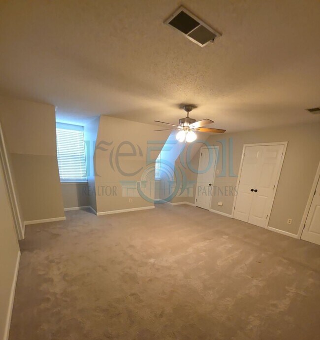 Building Photo - The home you've been looking for!