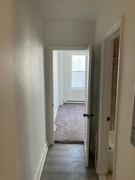 Building Photo - 1459 S 52nd St