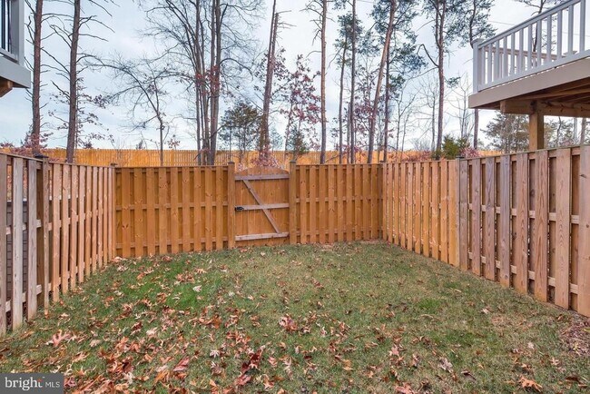 Building Photo - 45954 Iron Oak Terrace