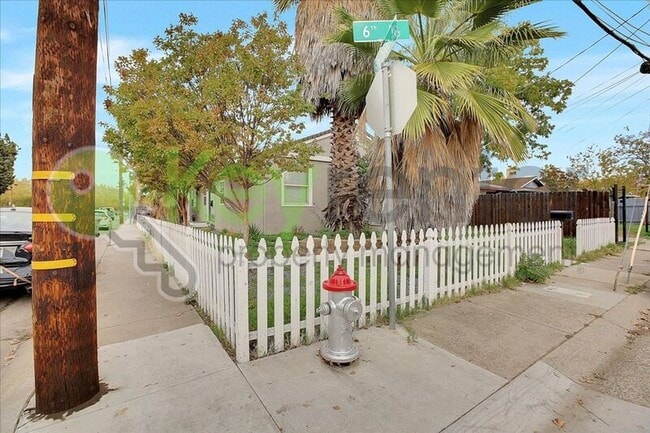 Building Photo - 3037 San Diego Way