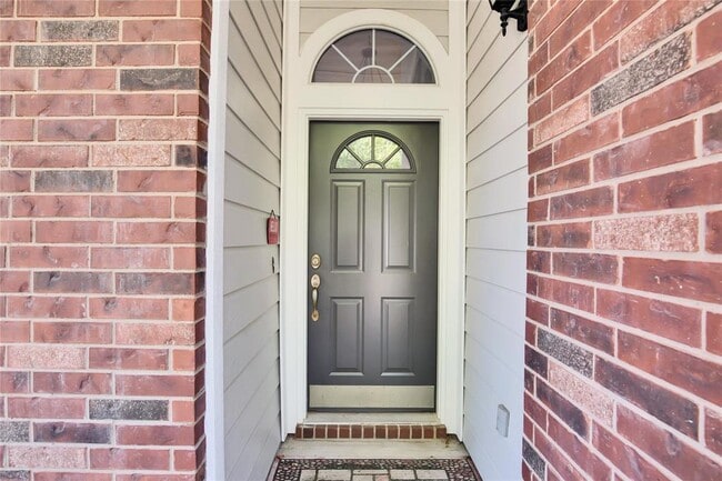 Building Photo - 10321 Beard Ave