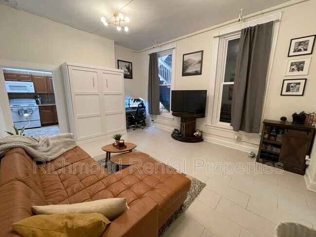 Building Photo - 1603 Hanover Ave