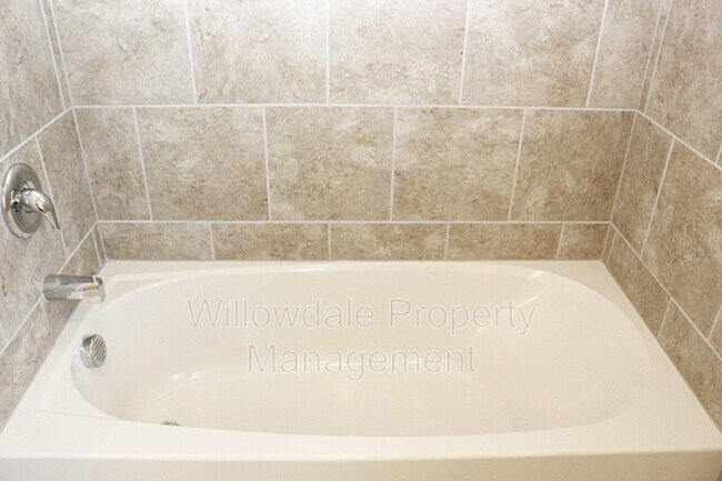 Building Photo - 436 Morgan Ridge Rd