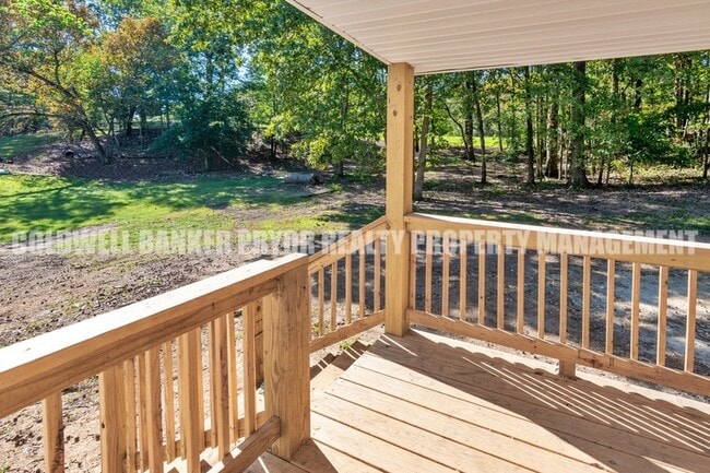 Building Photo - 1108 Shady Ln