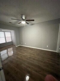 Building Photo - 723 Pebble Beach Dr