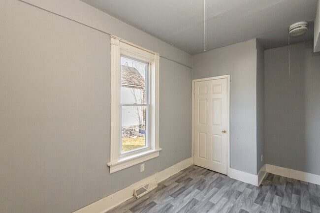 Building Photo - 2917 N 13th St