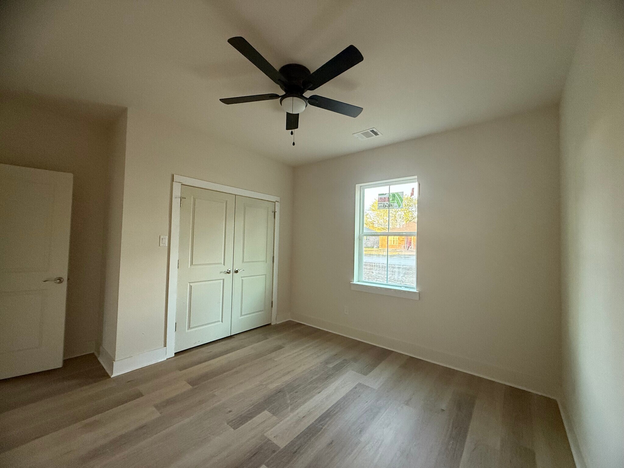 Building Photo - 106 Kirkland St