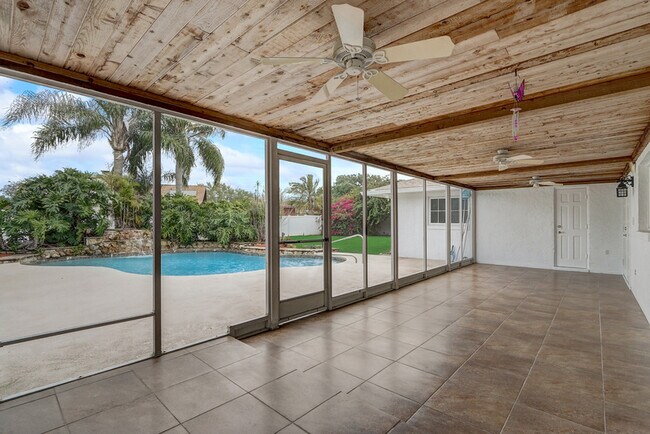 Building Photo - 5281 Jade Cir